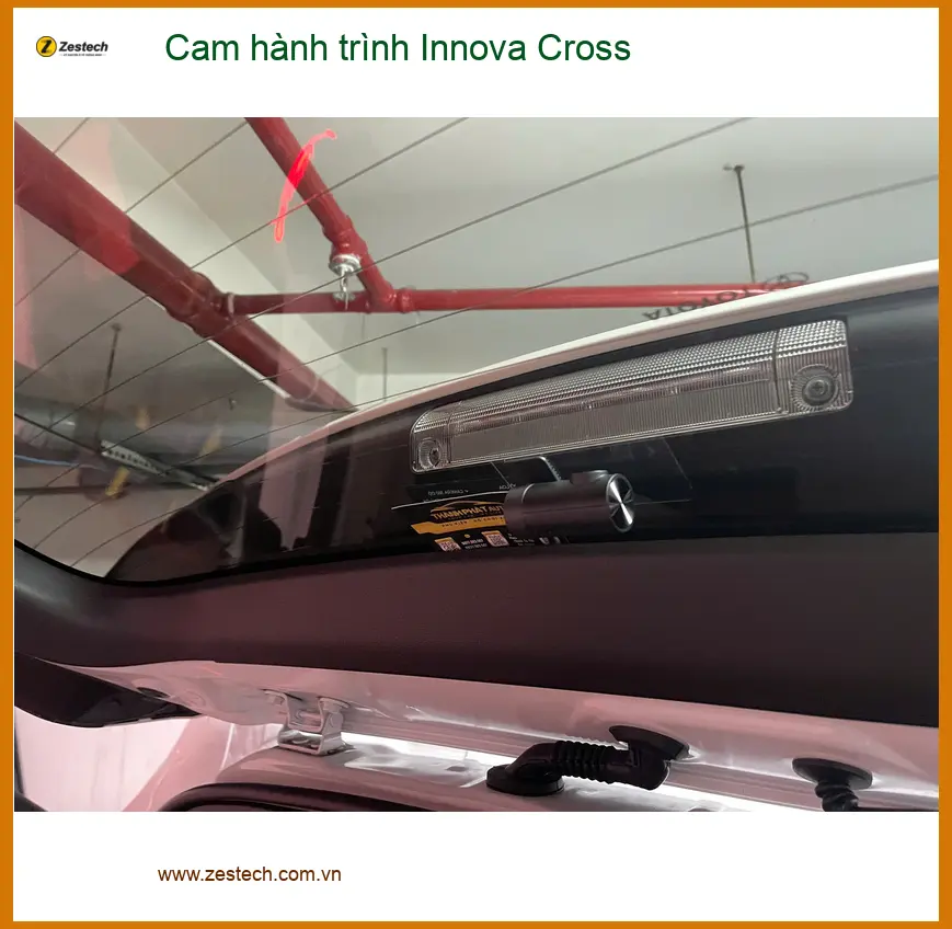 Chú Lợi lắp cam hành trình Innova Cross tại Quận 9 để ghi lại hành trình rõ nét ảnh thực tế 3