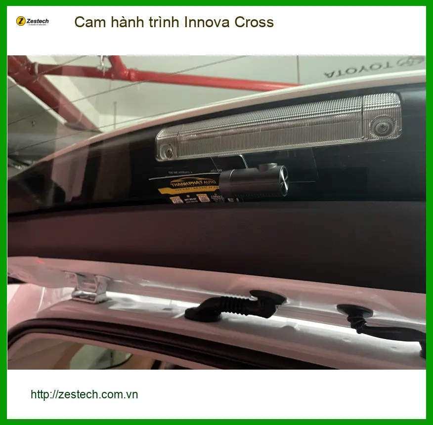 Chú Lợi lắp cam hành trình Innova Cross tại Quận 9 để ghi lại hành trình rõ nét ảnh thực tế 5