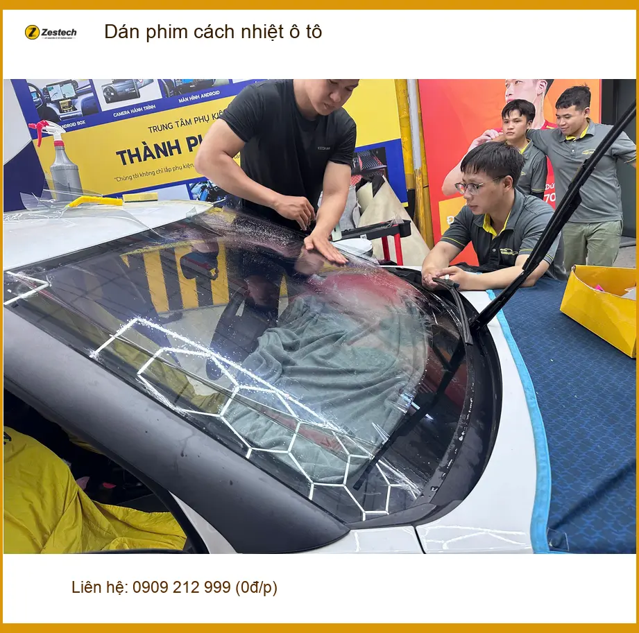 Anh Tấn dán phim cách nhiệt ô tô Kia Sorento tại Quận 12 để chống nóng mùa hè ảnh thực tế 2