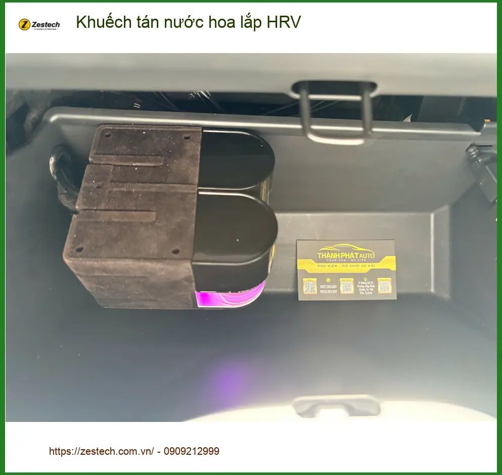 Chị Minh Thư lắp khuếch tán nước hoa cho Honda HRV tại Thủ Đức ảnh thực tế 3