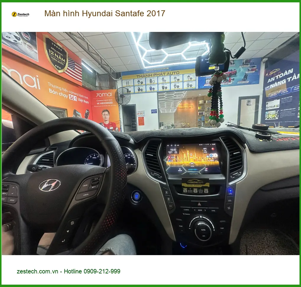 Anh Lân lắp màn hình Hyundai Santafe 2017 tại Quận 12 sau khi màn zin bị chập chờn ảnh thực tế 2