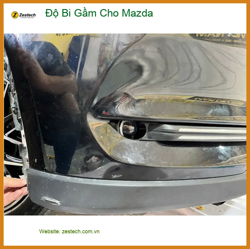 Anh Tấn độ bi gầm cho Mazda CX-5 tại Quận Thủ Đức để cải thiện tầm nhìn ban đêm