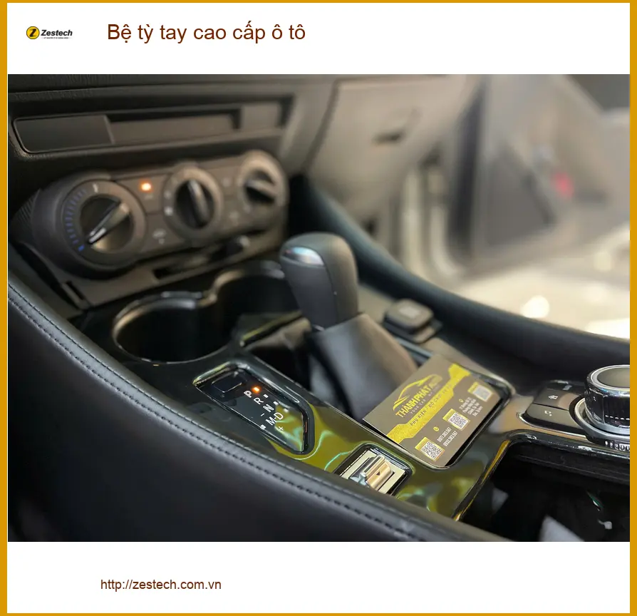 Anh Minh lắp bệ tỳ tay cao cấp ô tô Toyota Vios tại Gò Vấp ảnh thực tế 3