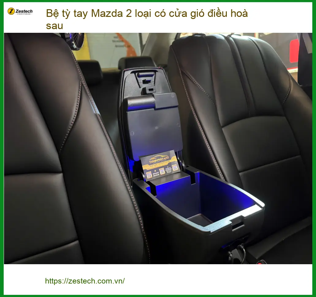 Anh Huy lắp bệ tỳ tay Mazda 2 loại có cửa gió sau tại Quận 1 cho xe thoải mái ảnh thực tế 2