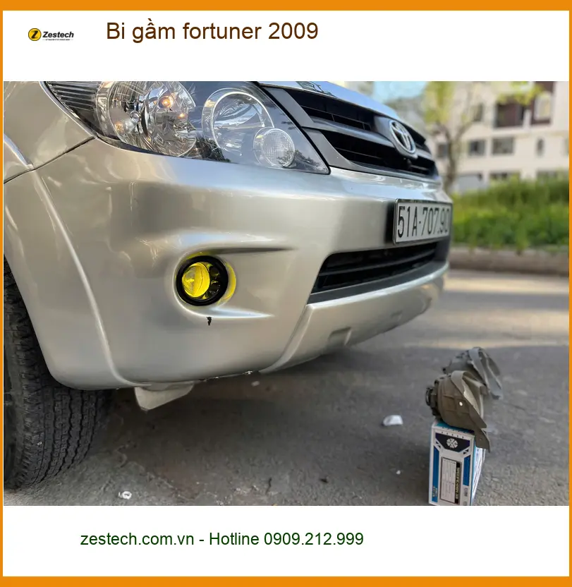 Anh Khang lắp bi gầm Fortuner 2009 tại Quận 1 vì đèn zin đã mờ không đủ sáng