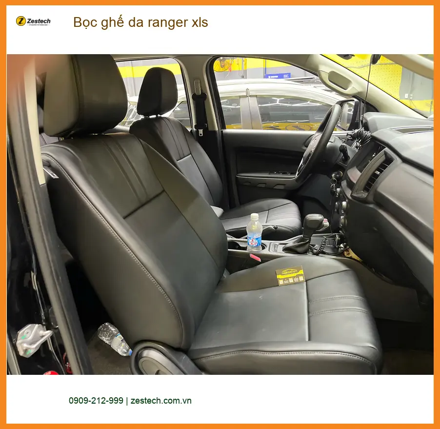 Anh Minh bọc ghế da Ford Ranger XLS tại Quận 4 vì ghế cũ đã xuống cấp