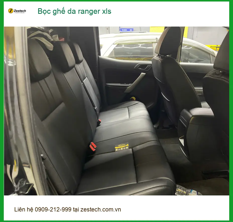 Anh Minh bọc ghế da Ford Ranger XLS tại Quận 4 vì ghế cũ đã xuống cấp ảnh thực tế 3