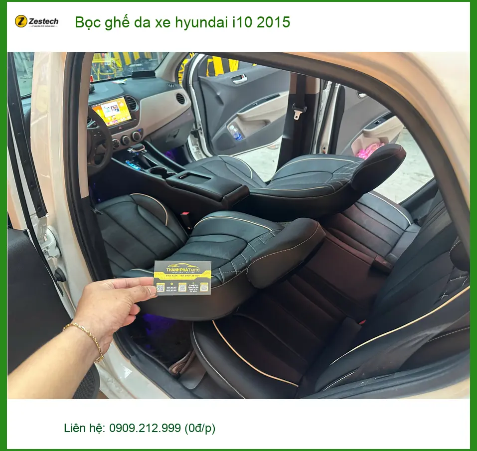 Cô Liên bọc ghế da Hyundai i10 2015 tại Quận Bình Tân để nội thất sạch đẹp hơn