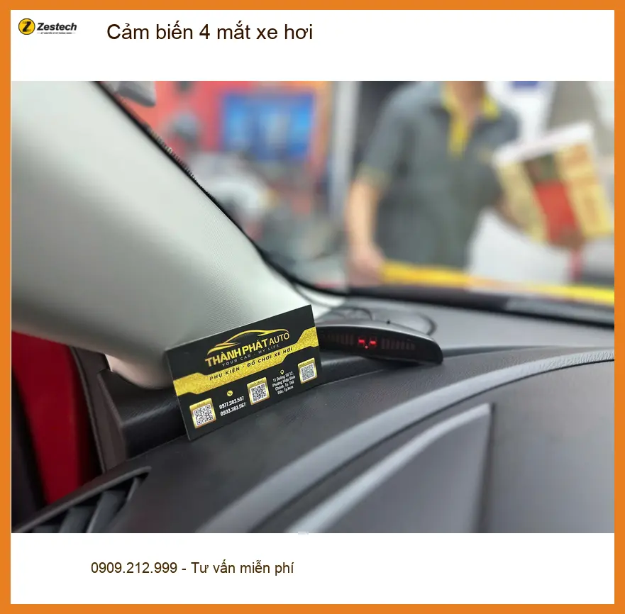 Chị Mai lắp cảm biến 4 mắt xe hơi cho VinFast Lux A tại Quận 8 ảnh thực tế 2