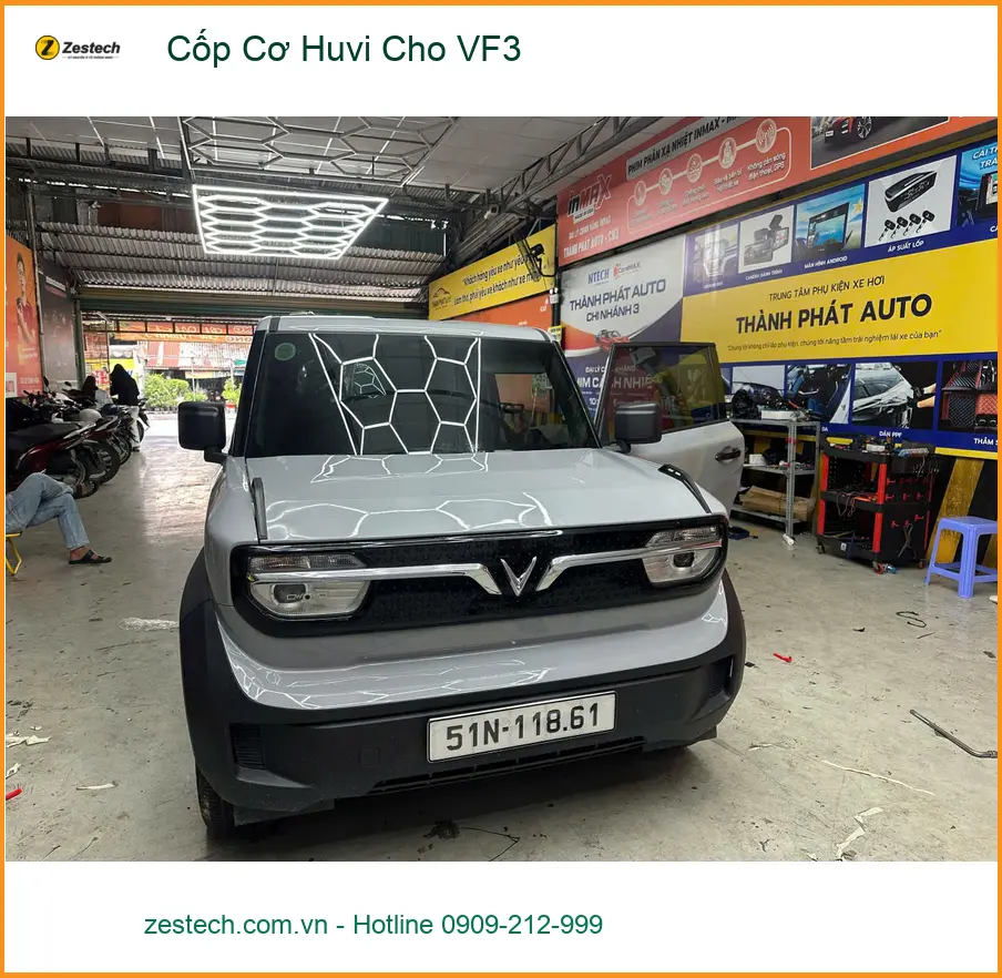 Anh Tùng lắp Cốp Cơ Huvi cho VinFast VF3 tại Quận 12, nâng tầm tiện ích xe ảnh thực tế 5