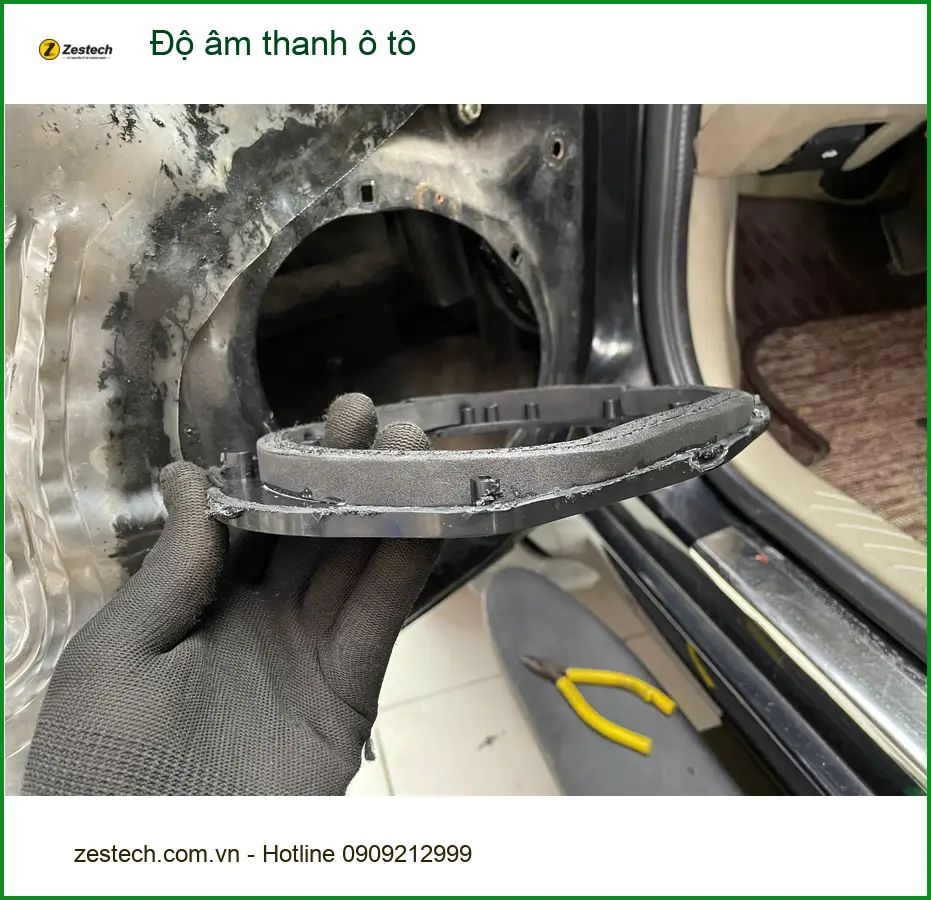 Anh Khải độ âm thanh ô tô cho Suzuki XL7 tại Quận Gò Vấp để nghe nhạc hay hơn ảnh thực tế 2