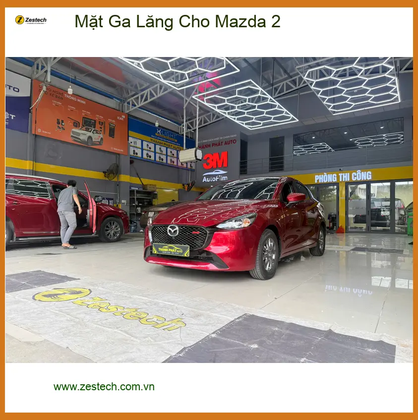 Anh Minh Khôi độ Mặt Ga Lăng cho Mazda 2 tại Quận 9 để xe trông thể thao hơn